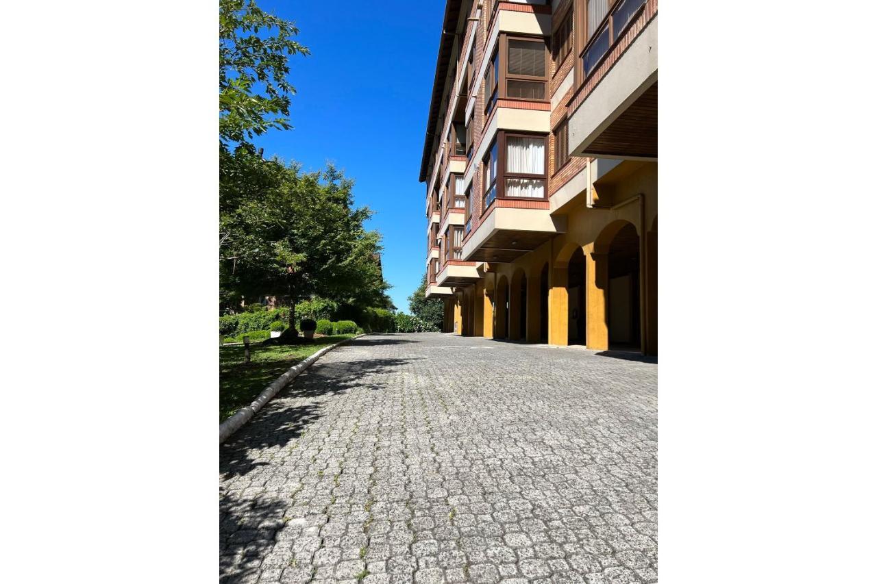 Mrg - Linda Vista 1D 200 Mts Avenida Borges De Medeiros Apartment Gramado Bagian luar foto